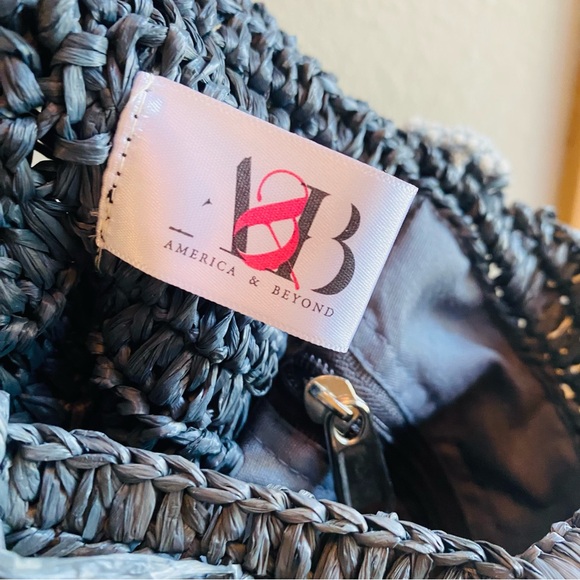 America & Beyond NWT Vintage Coachella Raffia Fringe Tote Gray - Picture 7 of 9